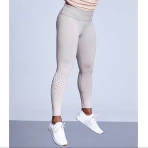 ATHLETA Contender Aero 7/8 Tight Perforated Athletic Leggings in Ombre Sz. SP